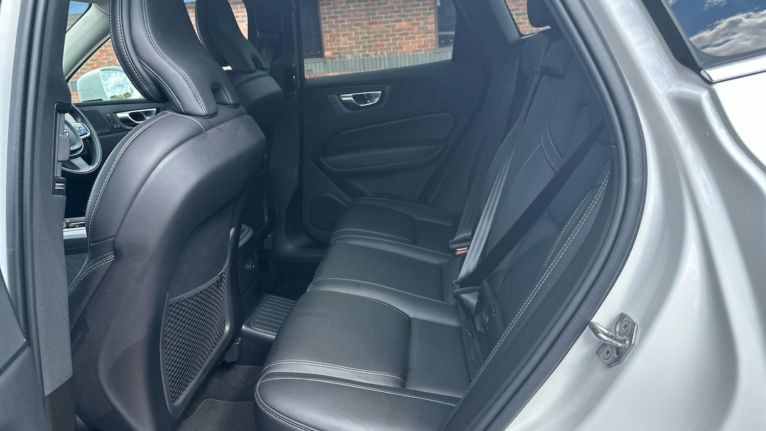 Used Volvo XC60 2022 for sale - 76307809: Photo 31