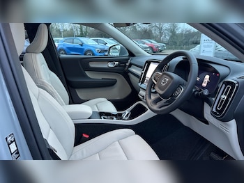 Used Volvo XC40 2026 for sale - 77673057: Photo