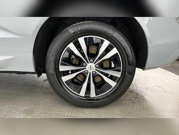 Used Volvo XC60 2023 for sale - 78586532: Photo