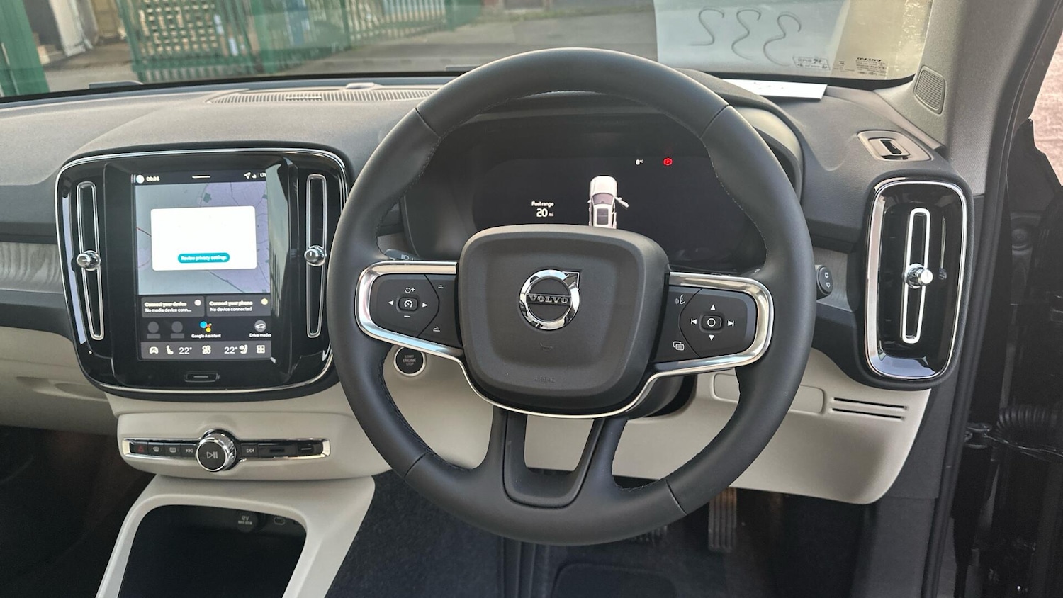 Used Volvo XC40 2025 for sale - 76913491: Photo 10