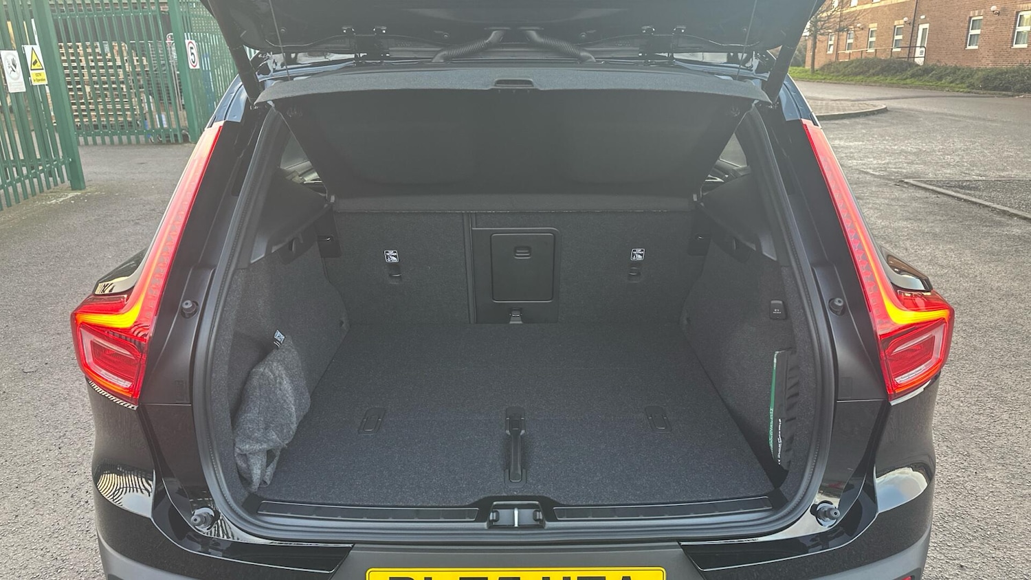 Used Volvo XC40 2025 for sale - 76913491: Photo 13