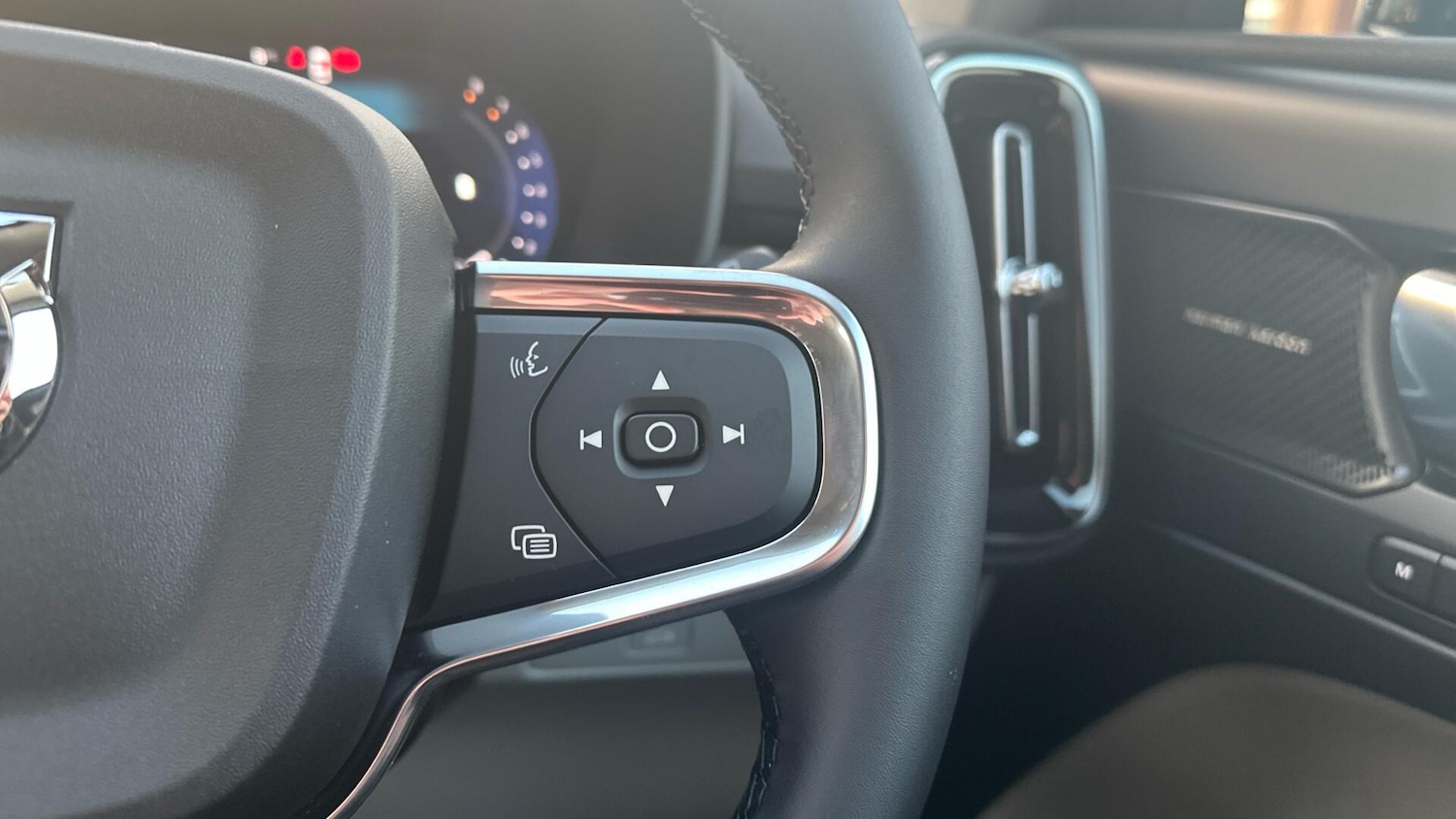 Used Volvo XC40 2025 for sale - 76913491: Photo 20