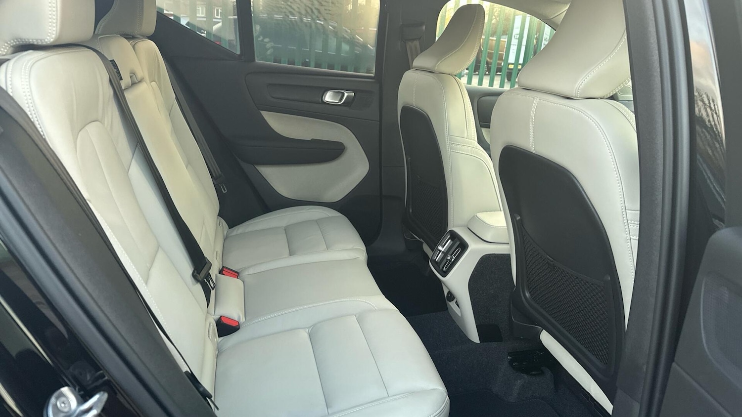 Used Volvo XC40 2025 for sale - 76913491: Photo 6