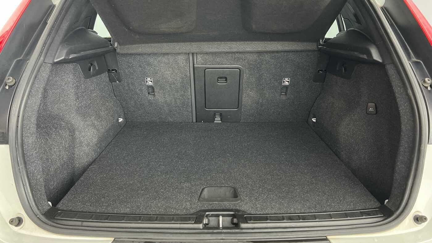 Used Volvo XC40 2022 for sale - 78047999: Photo 5