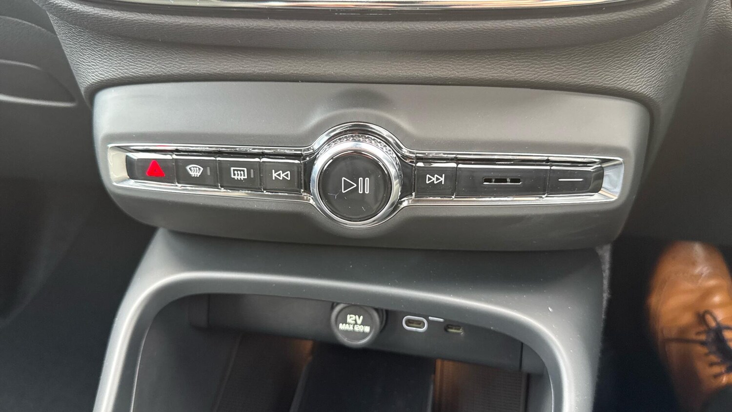 Used Volvo XC40 2026 for sale - 77723013: Photo 17