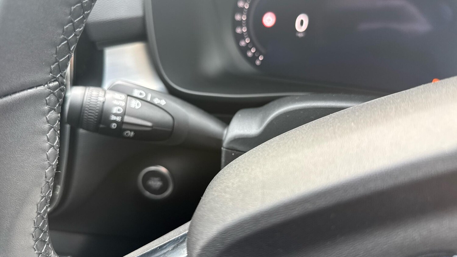 Used Volvo XC40 2026 for sale - 77723013: Photo 21