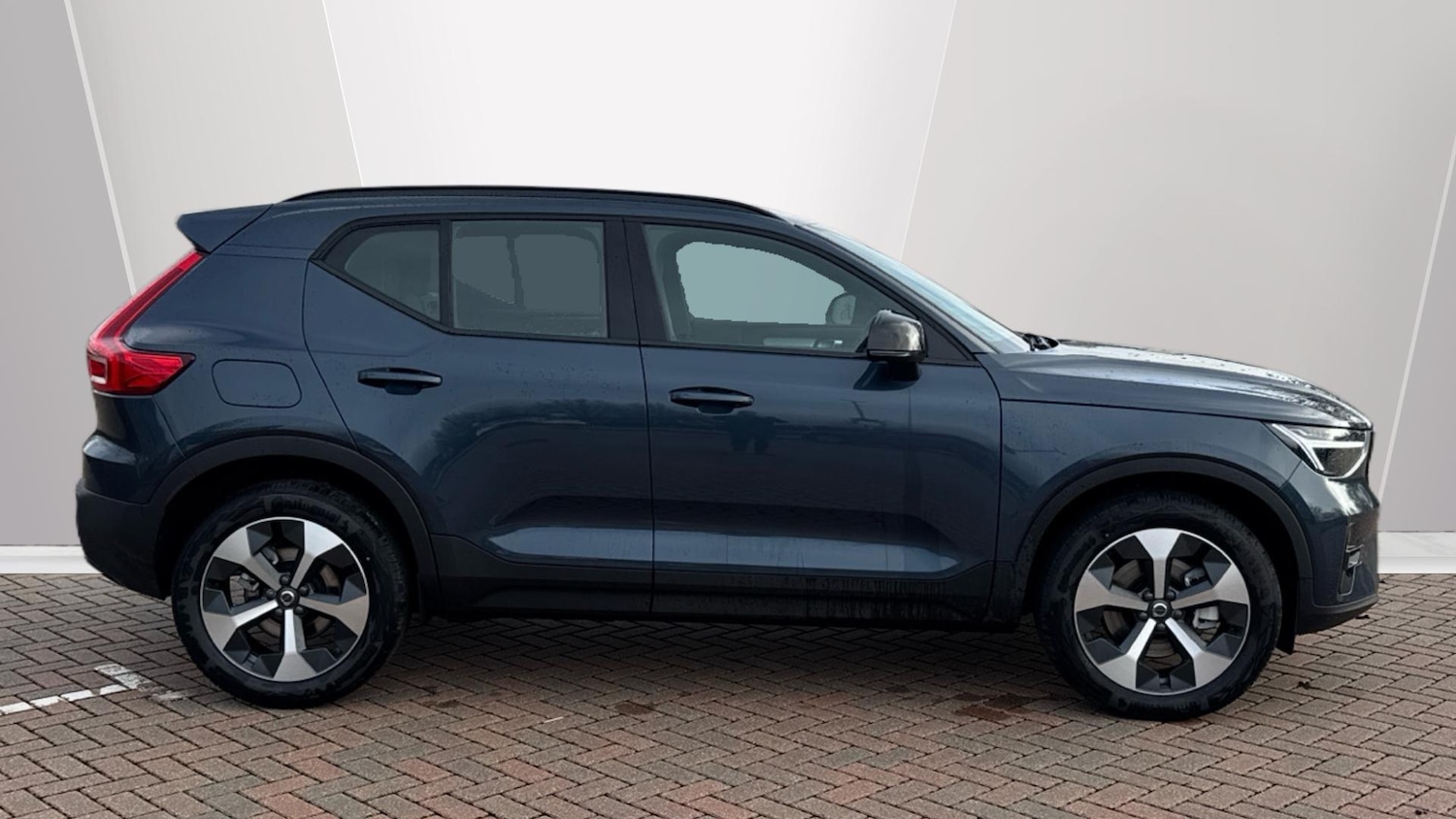 Used Volvo XC40 2026 for sale - 77723013: Photo 3