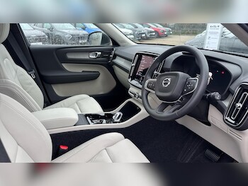 Used Volvo XC40 2026 for sale - 77215550: Photo