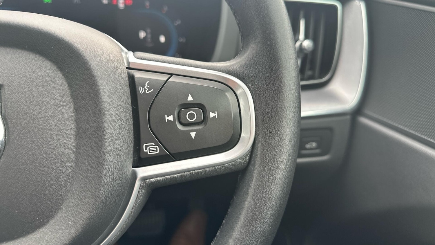 Used Volvo XC60 2021 for sale - 76573795: Photo 20