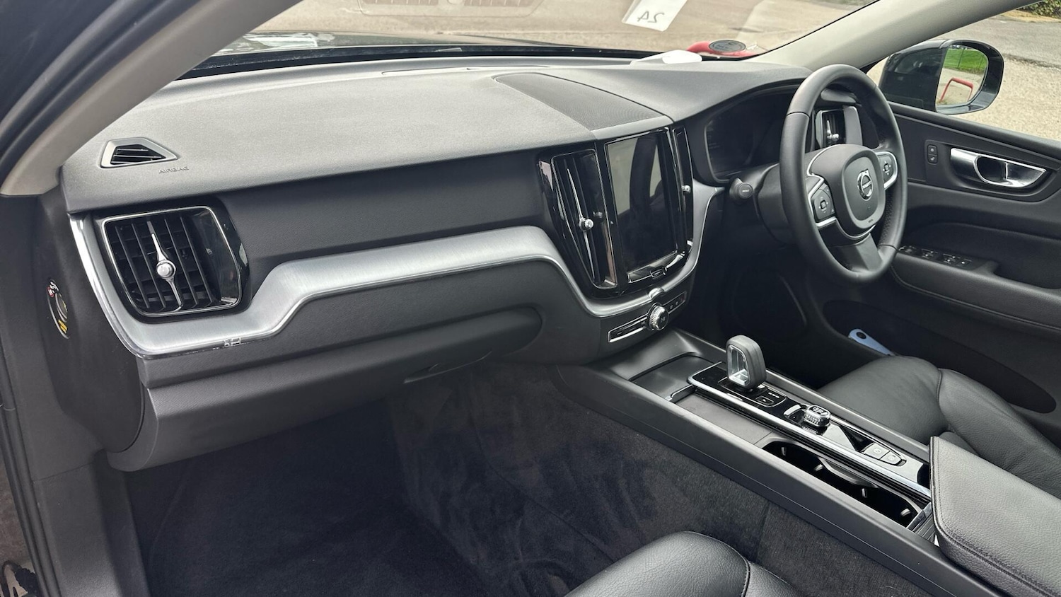 Used Volvo XC60 2021 for sale - 76573795: Photo 44