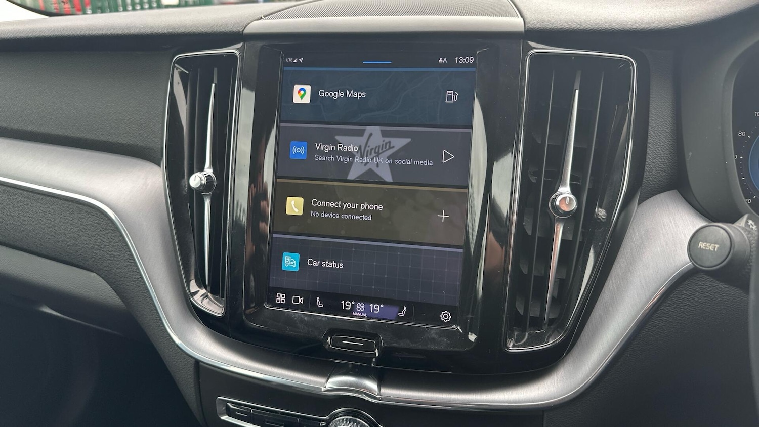 Used Volvo XC60 2021 for sale - 76573795: Photo 48