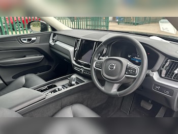 Used Volvo XC60 2021 for sale - 76573795: Photo