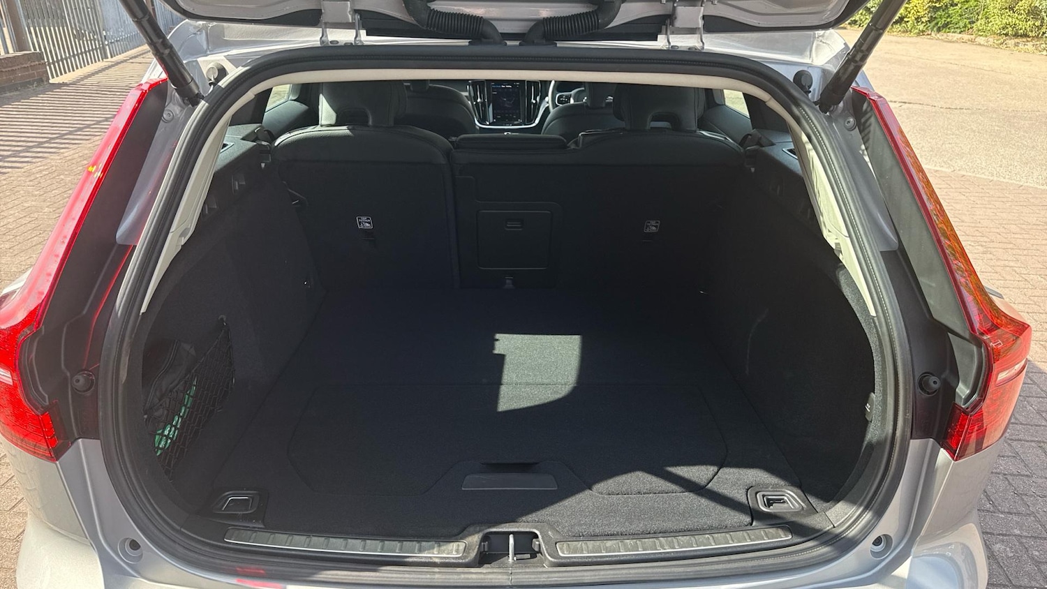 Used Volvo V60 2025 for sale - 76306981: Photo 13