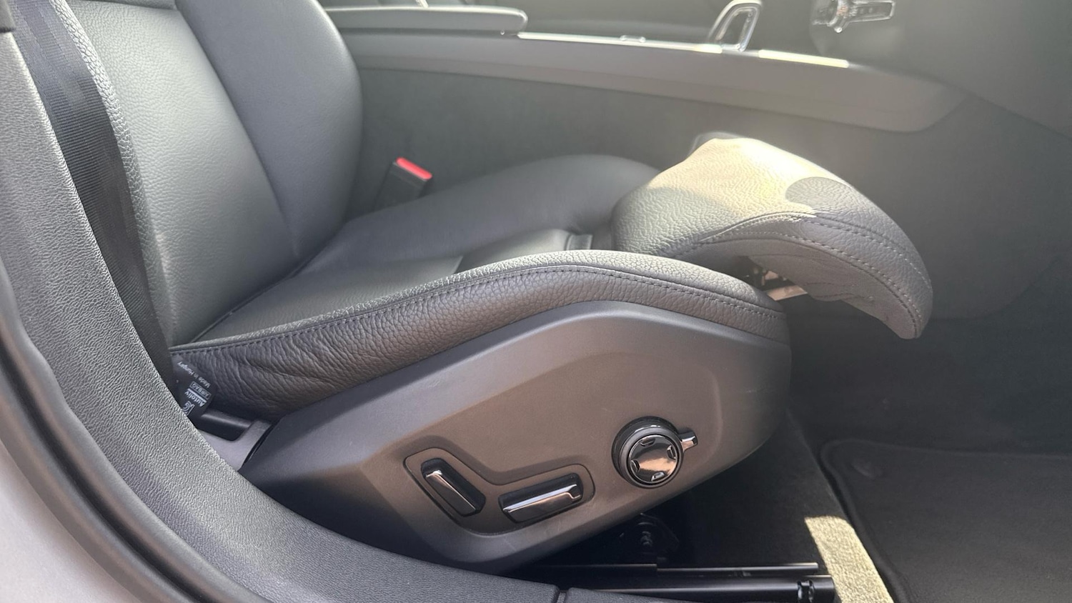 Used Volvo V60 2025 for sale - 76306981: Photo 28