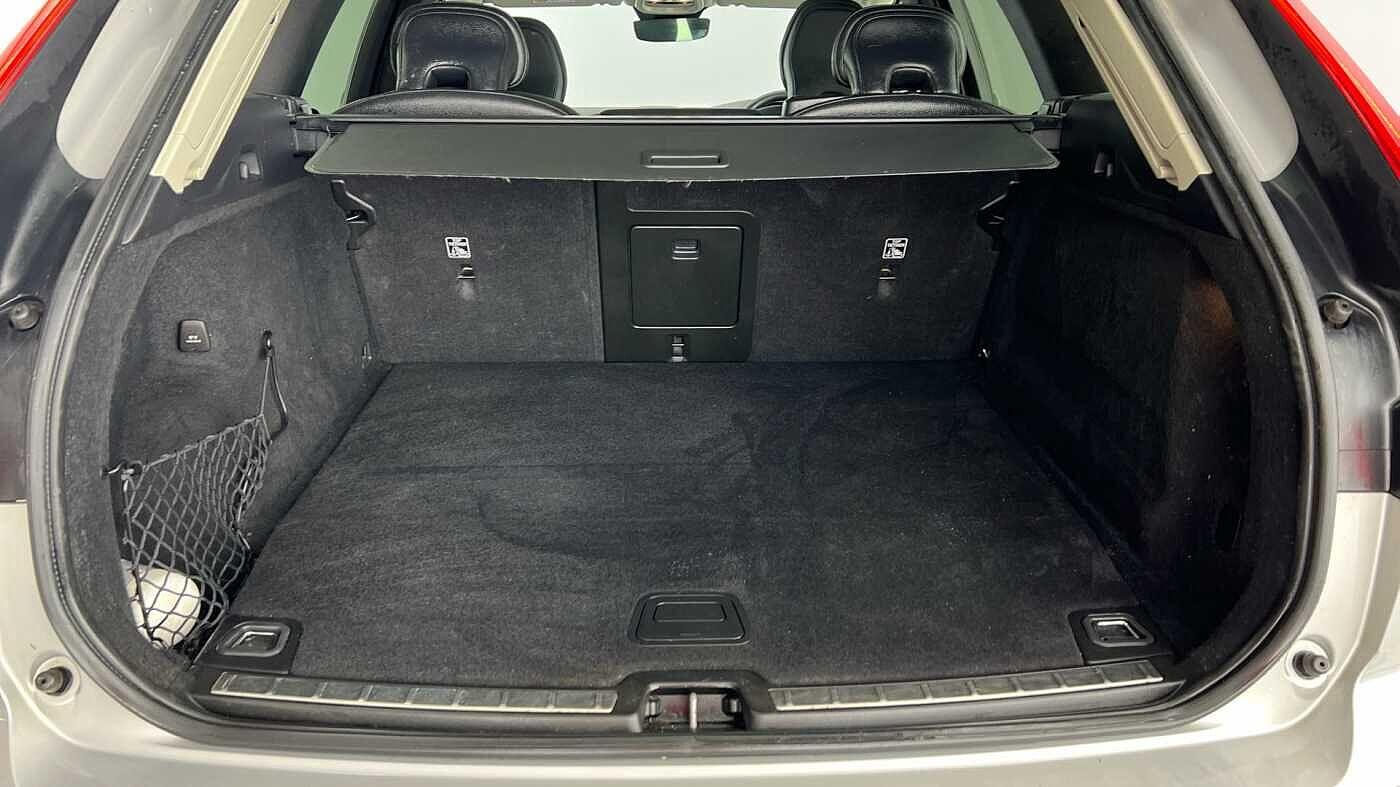 Used Volvo XC60 2021 for sale - 77074854: Photo 5