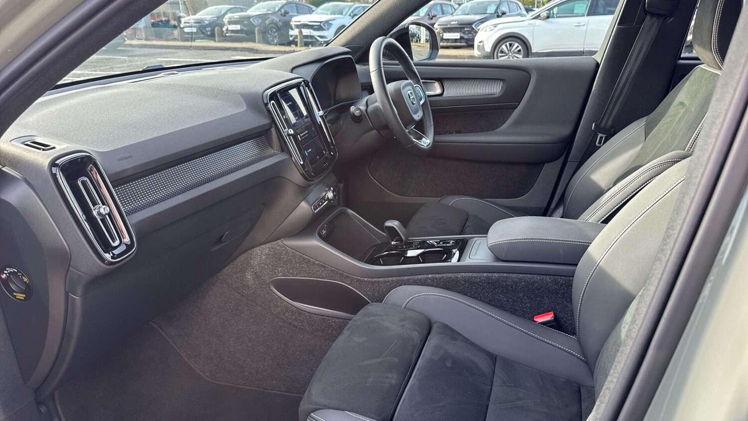 Used Volvo XC40 2025 for sale - 77673164: Photo 19