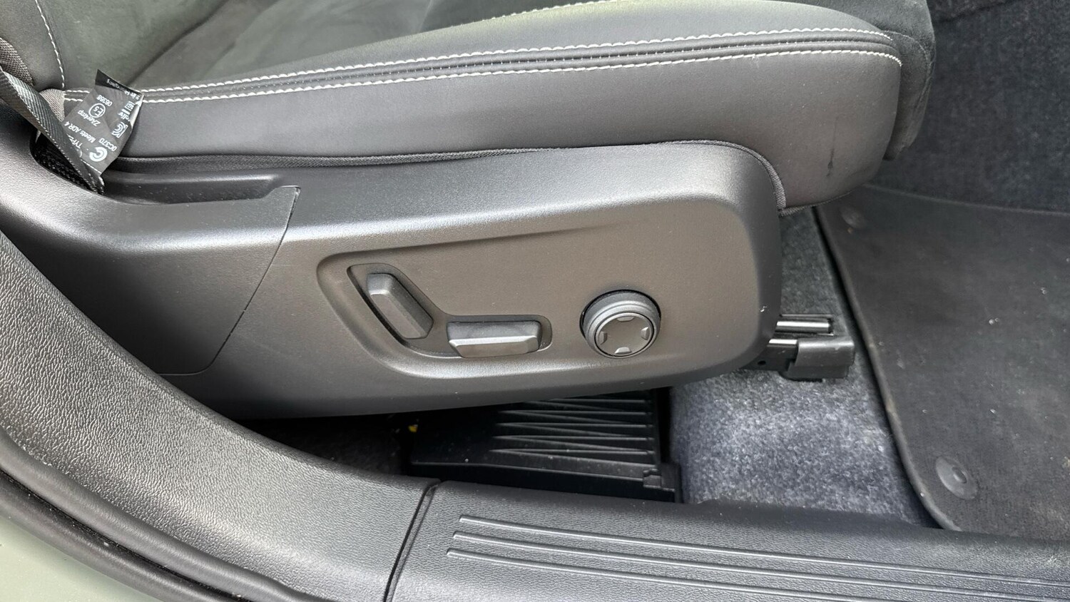 Used Volvo XC40 2025 for sale - 77673164: Photo 23