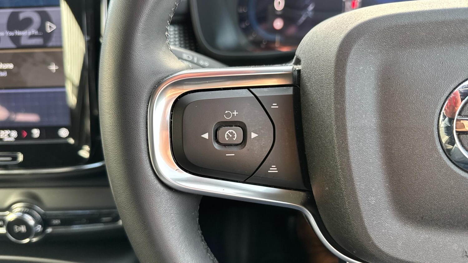 Used Volvo XC40 2025 for sale - 77673164: Photo 27