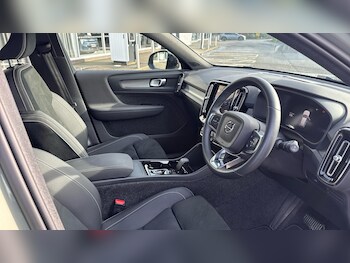 Used Volvo XC40 2025 for sale - 77673164: Photo