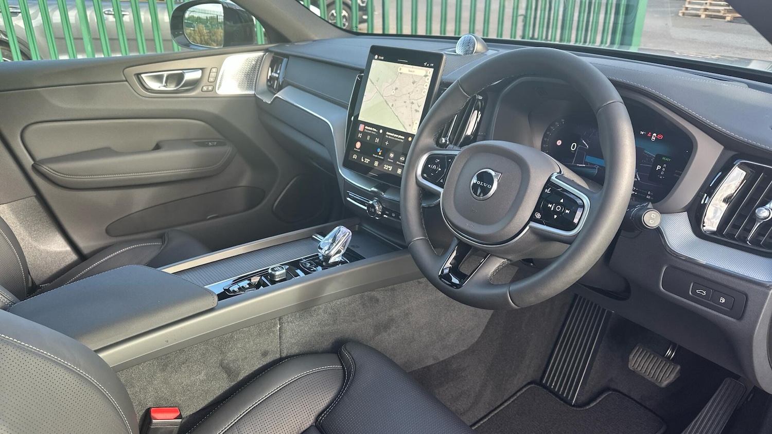 Used Volvo XC60 2025 for sale - 76425000: Photo 4