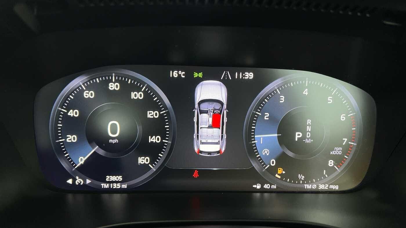 Used Volvo XC40 2022 for sale - 76573035: Photo 9