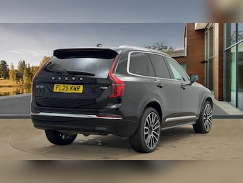 Used Volvo XC90 2025 for sale - 76752937: Photo