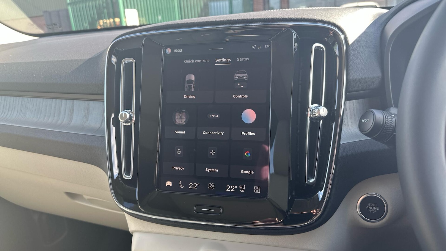 Used Volvo XC40 2025 for sale - 76307776: Photo 15