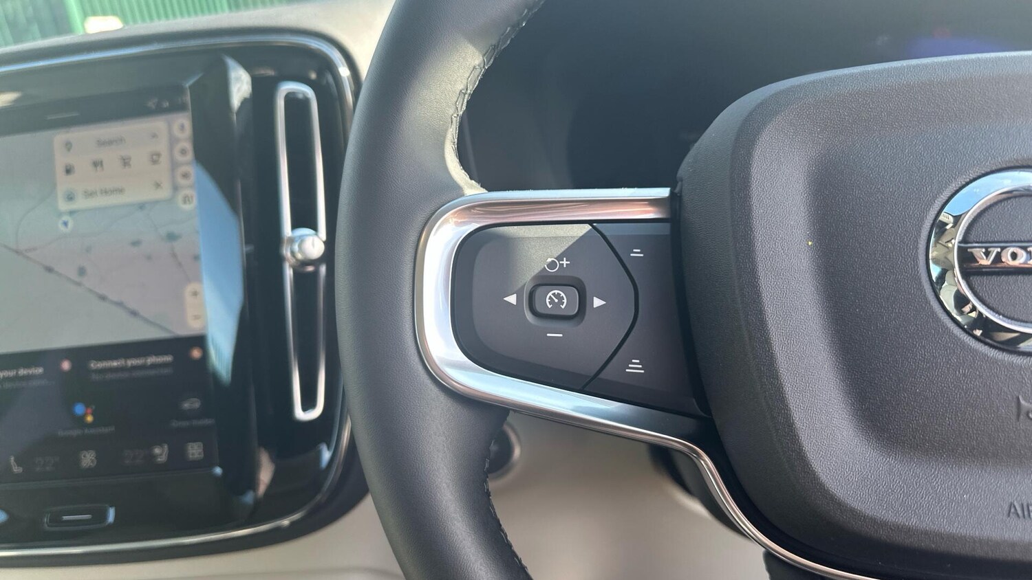 Used Volvo XC40 2025 for sale - 76307776: Photo 19