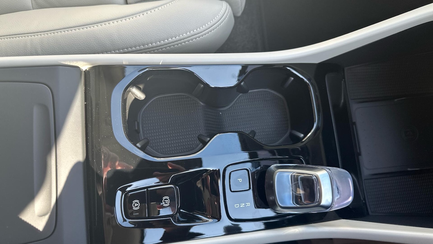 Used Volvo XC40 2025 for sale - 76307776: Photo 31