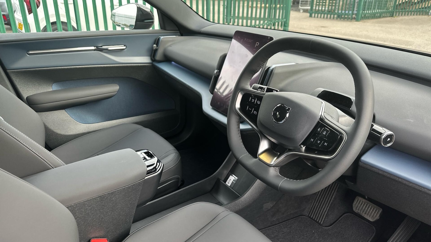 Used Volvo EX30 2025 for sale - 77673123: Photo 4