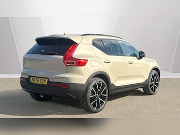 Used Volvo XC40 2025 for sale - 76926496: Photo