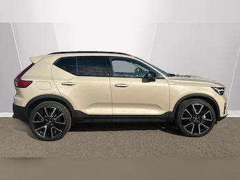 Used Volvo XC40 2025 for sale - 76926496: Photo