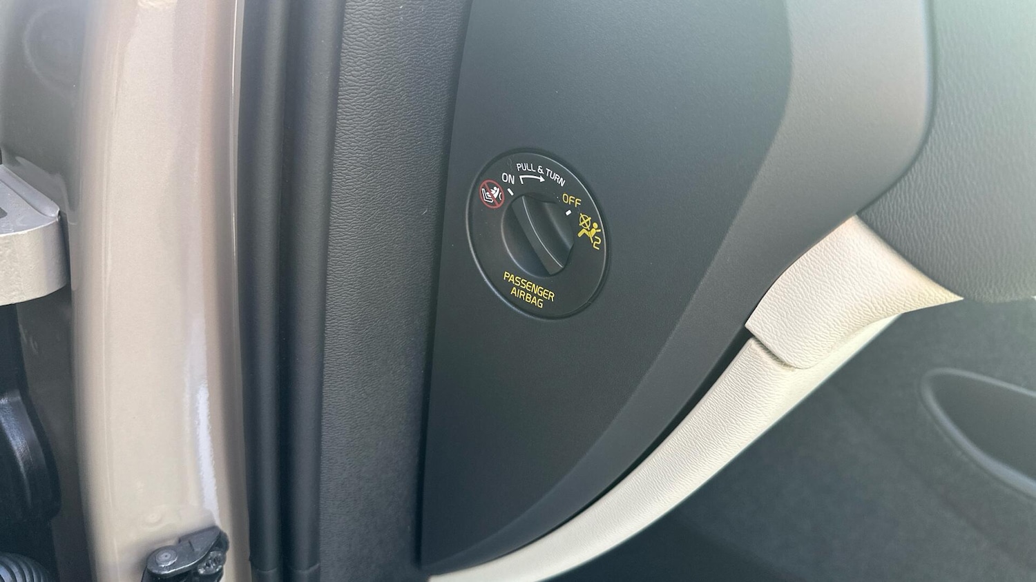 Used Volvo XC40 2025 for sale - 76926496: Photo 47