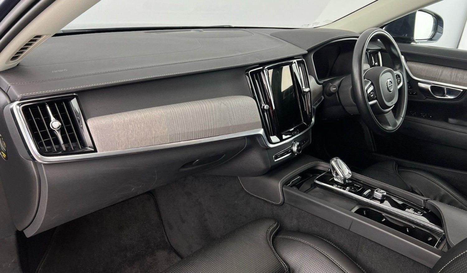 Used Volvo V90 2021 for sale - 77386410: Photo 2