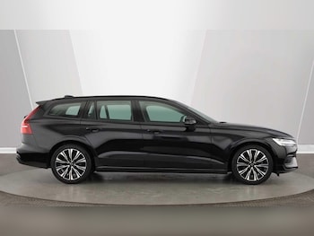 Used Volvo V60 2023 for sale - 78752629: Photo
