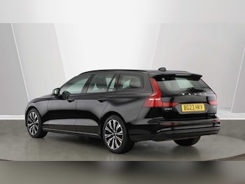 Used Volvo V60 2023 for sale - 78752629: Photo