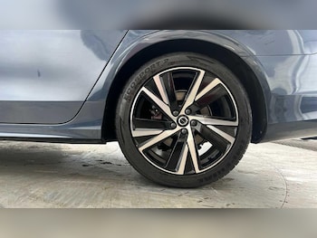 Used Volvo V90 2022 for sale - 78988081: Photo