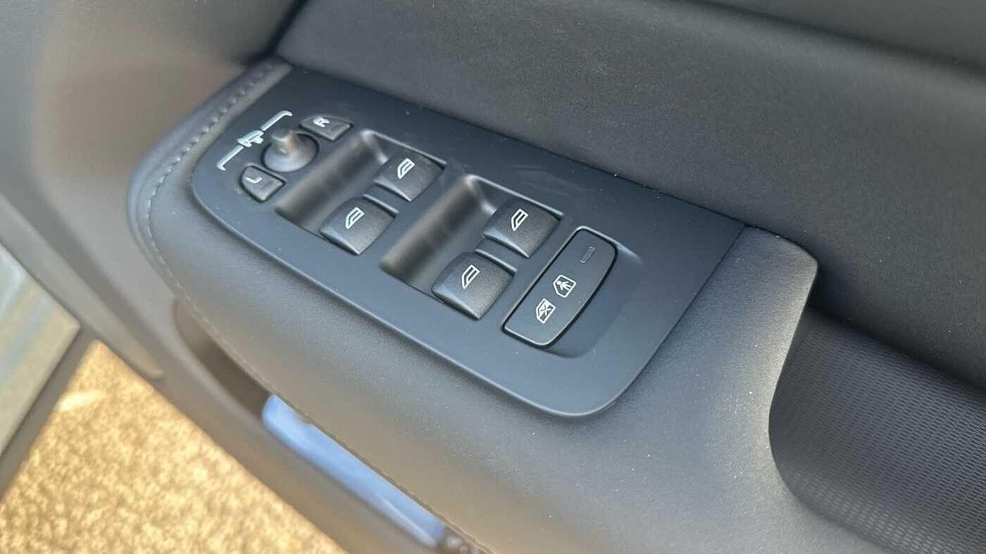 Used Volvo XC60 for sale - 77769134: Photo 40