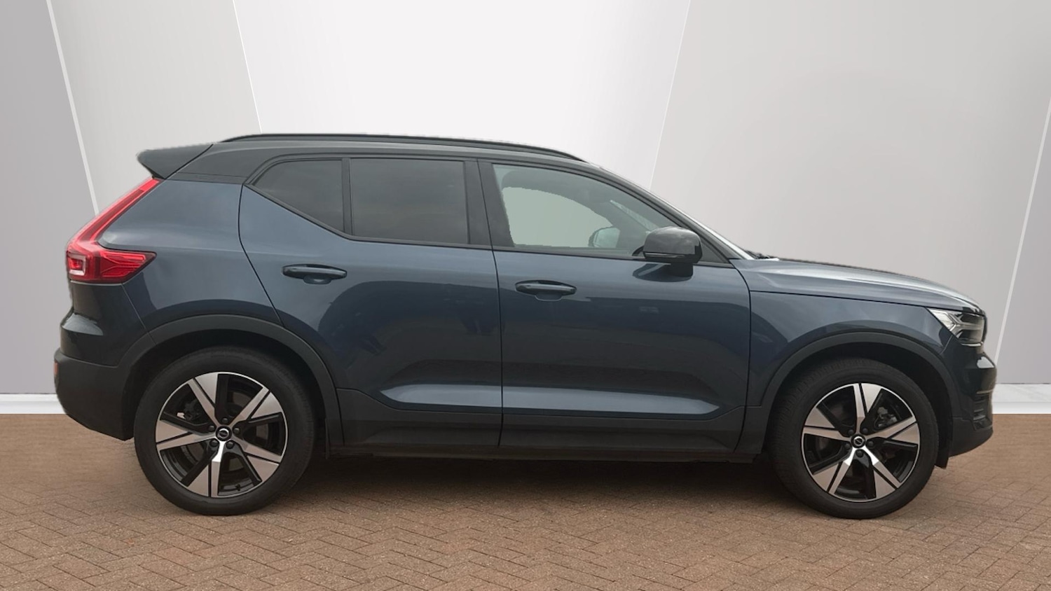 Used Volvo XC40 2021 for sale - 76306914: Photo 3