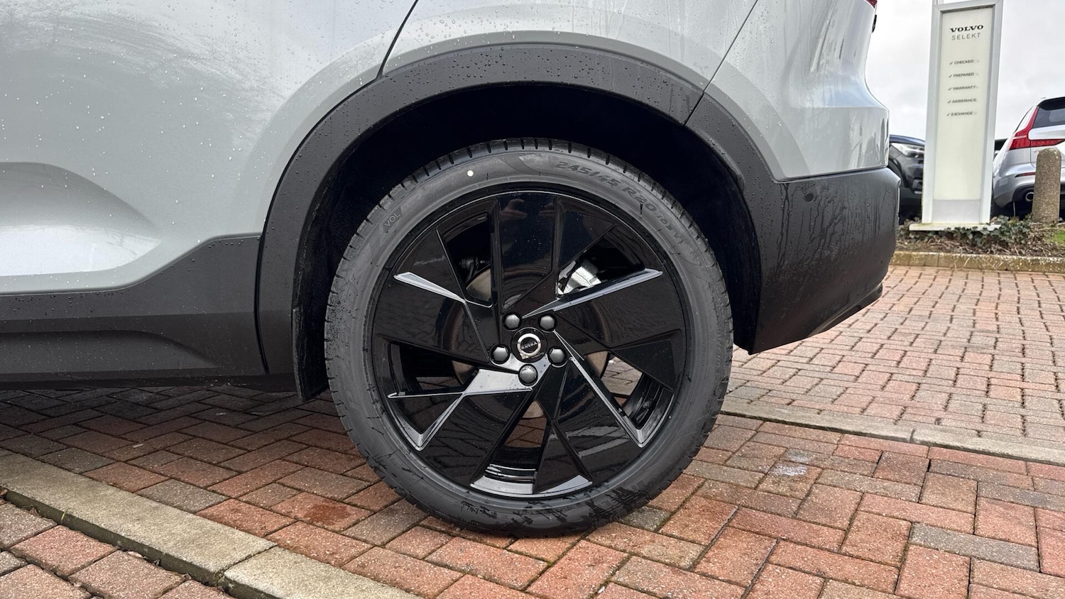 Used Volvo XC40 2026 for sale - 77723604: Photo 9