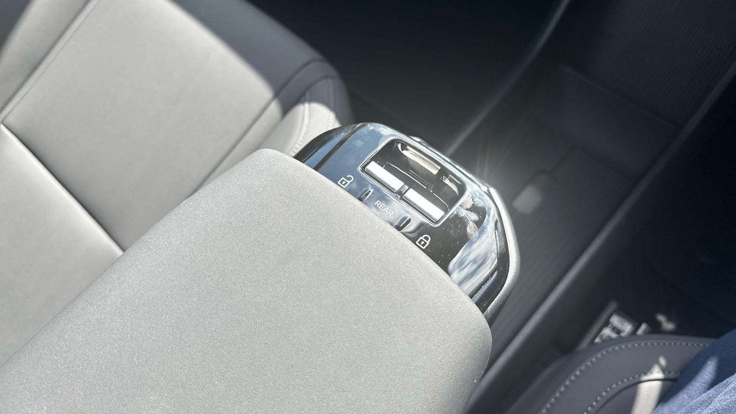 Used Volvo EX30 2025 for sale - 76607331: Photo 24