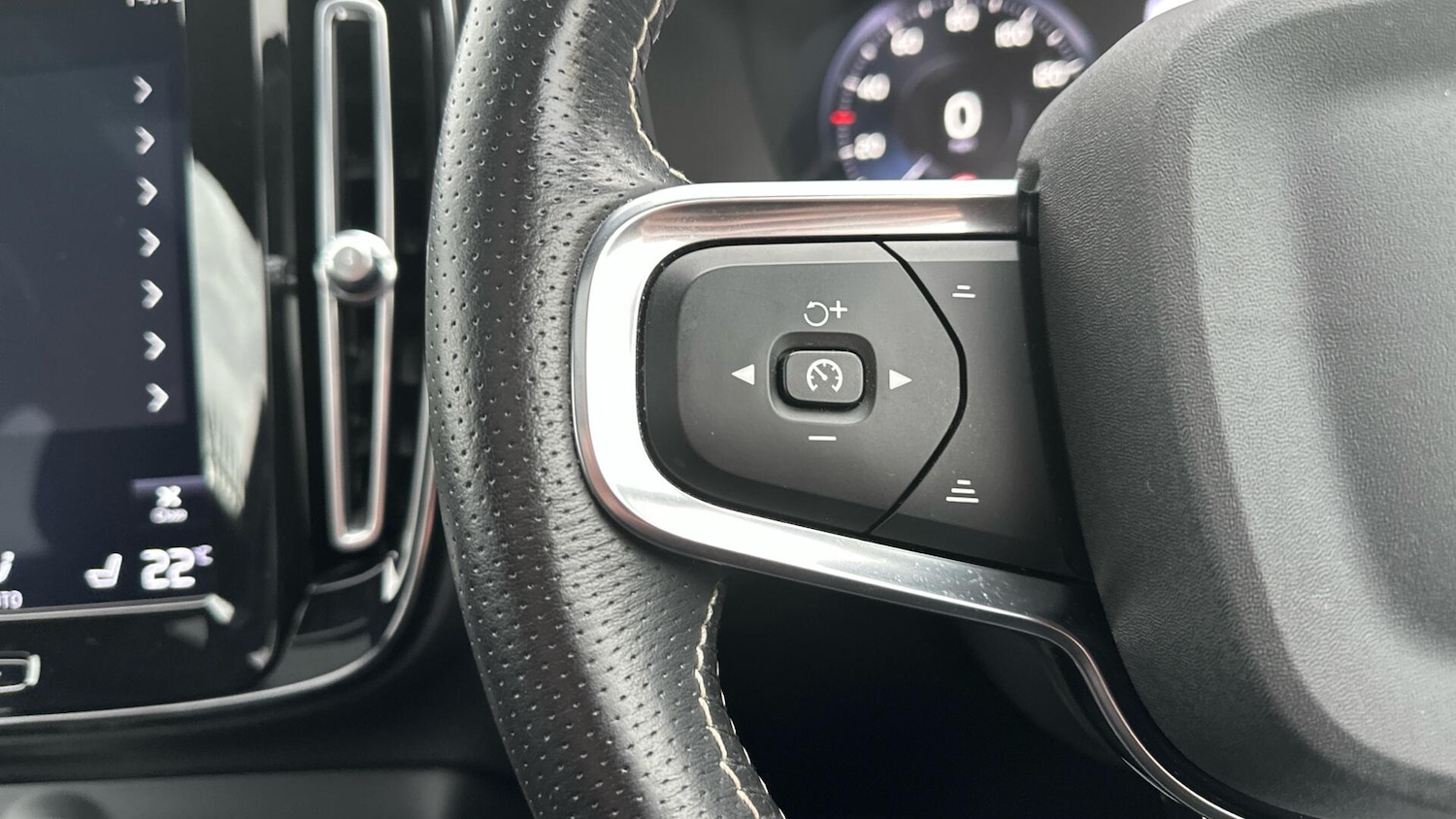 Used Volvo XC40 2020 for sale - 76306953: Photo 19