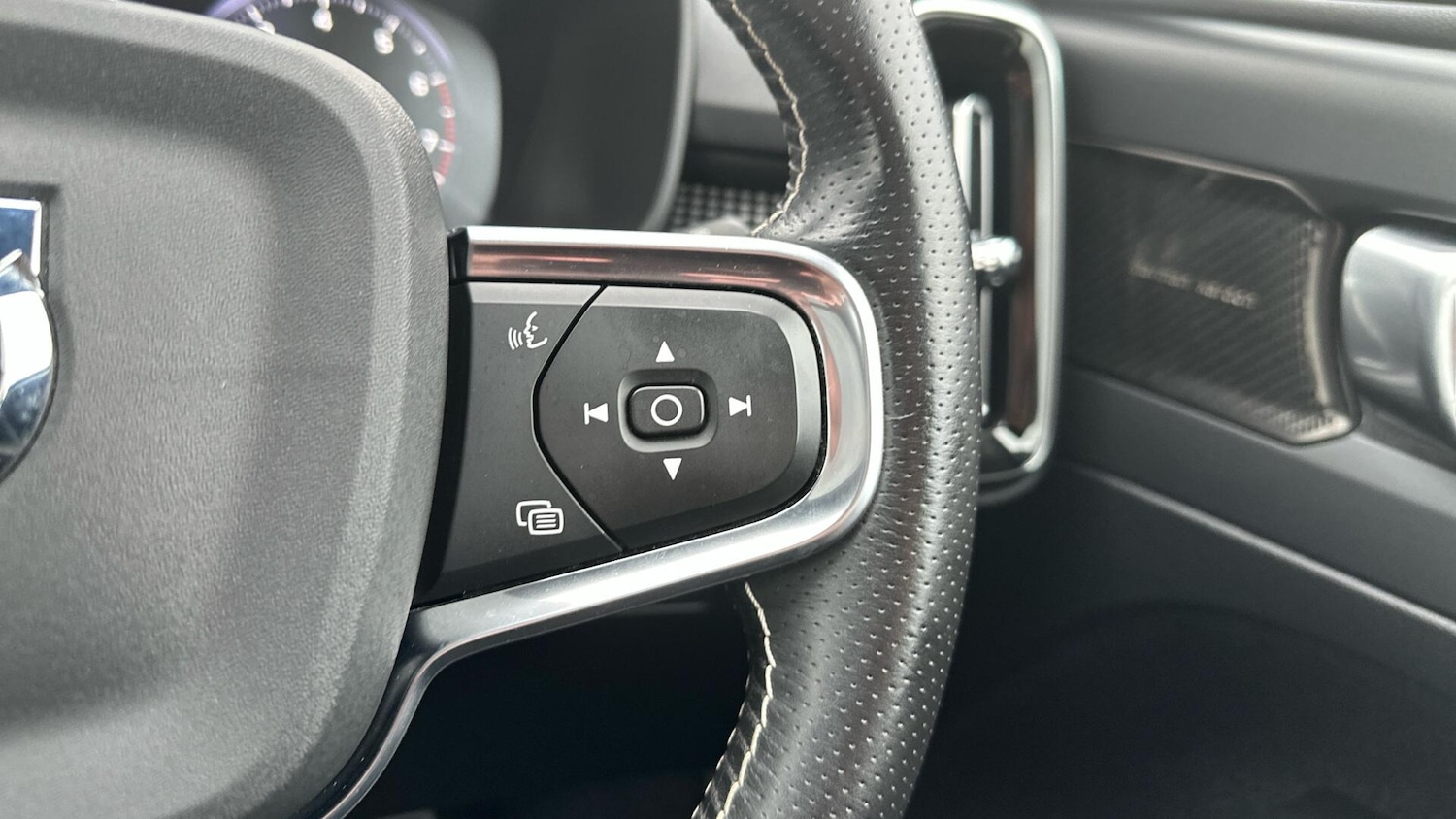 Used Volvo XC40 2020 for sale - 76306953: Photo 20