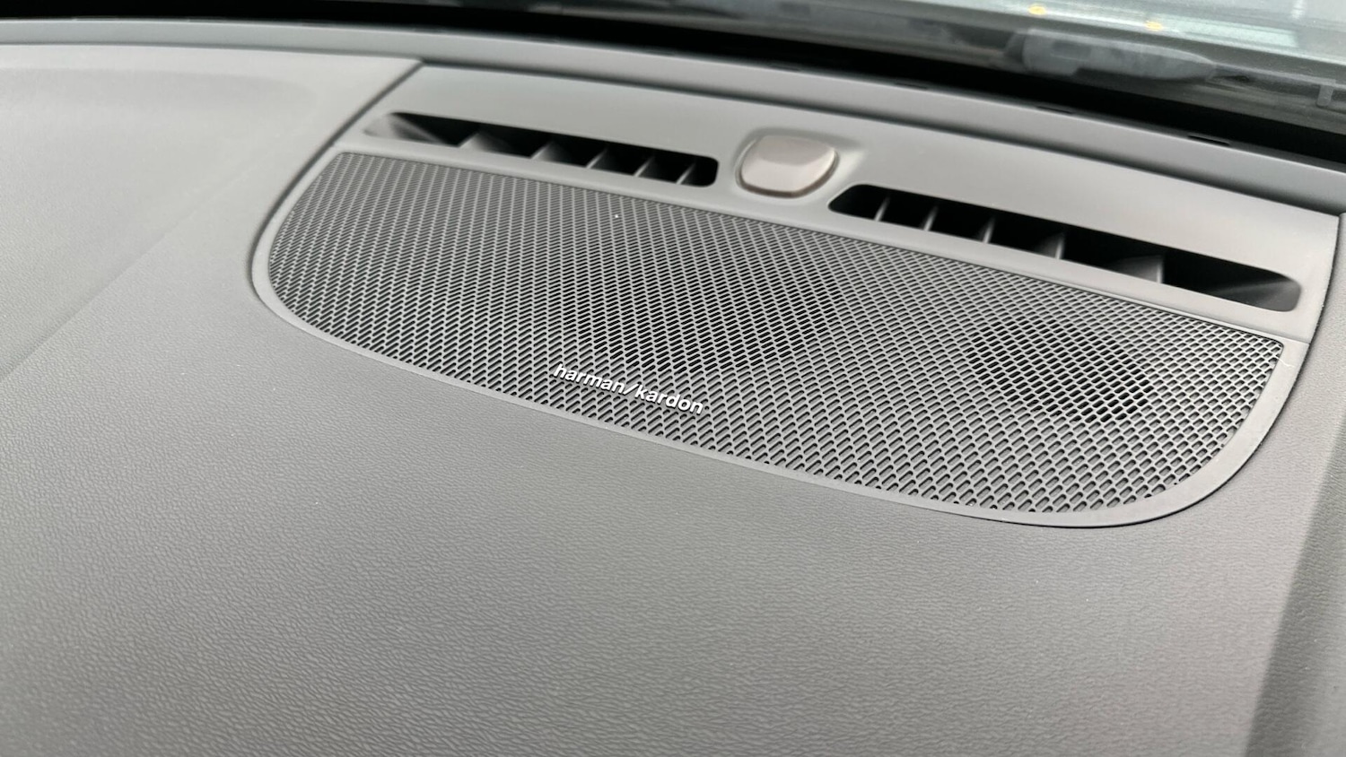 Used Volvo XC40 2020 for sale - 76306953: Photo 23