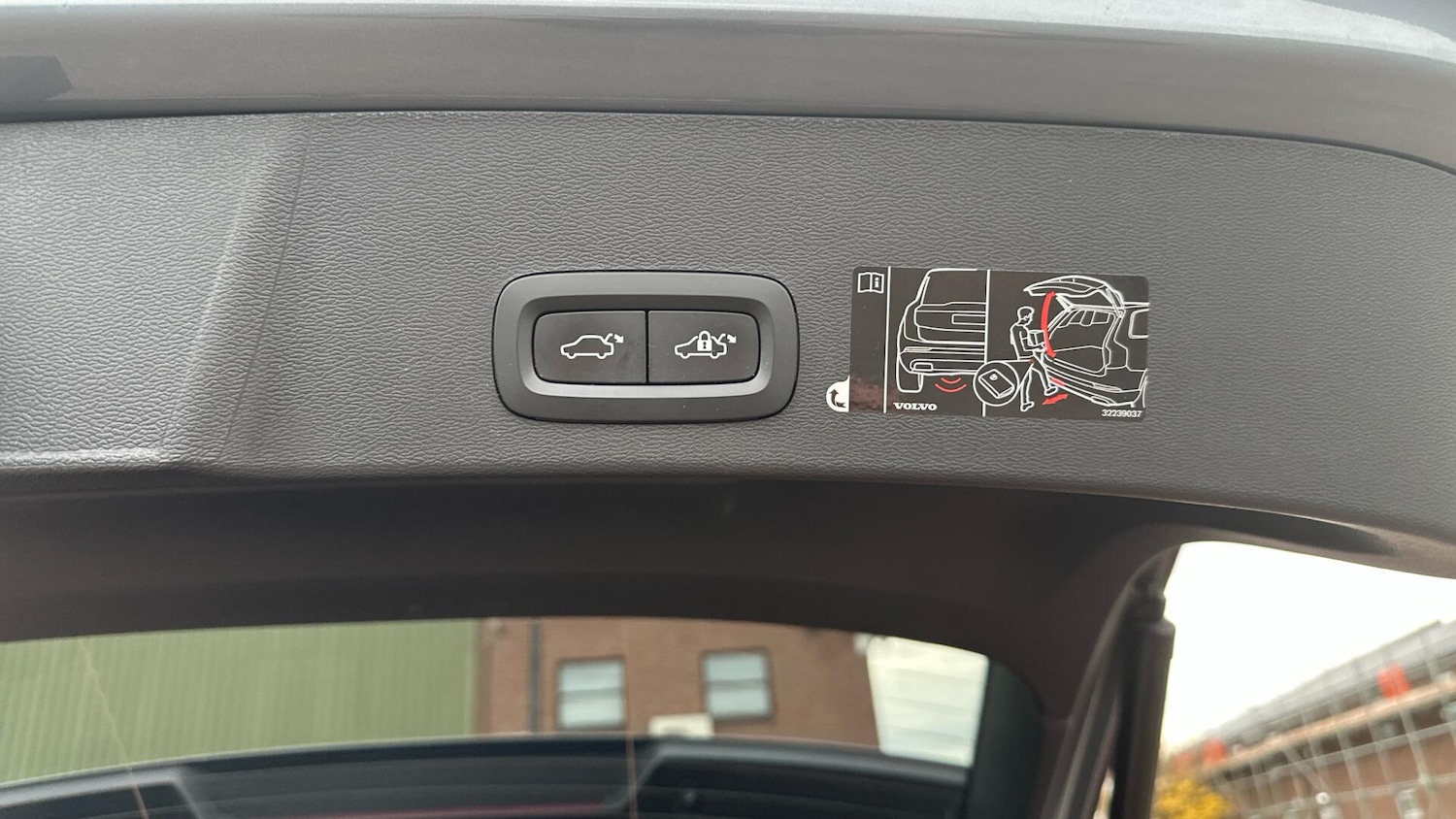 Used Volvo XC40 2020 for sale - 76306953: Photo 32