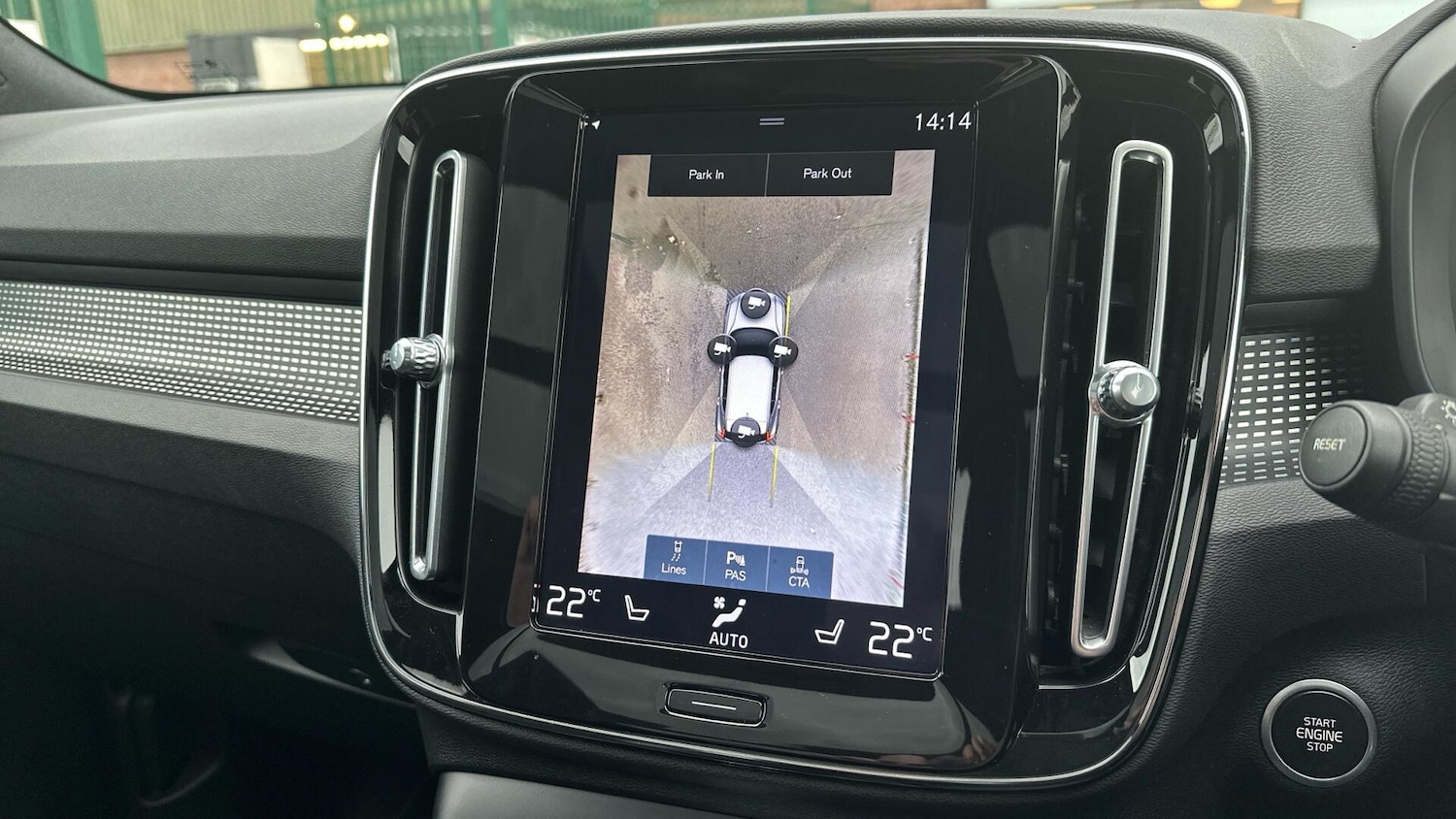 Used Volvo XC40 2020 for sale - 76306953: Photo 47