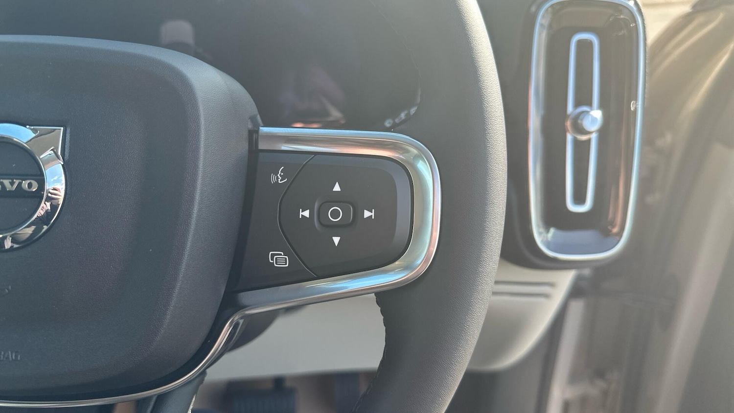 Used Volvo XC40 2025 for sale - 77331527: Photo 20