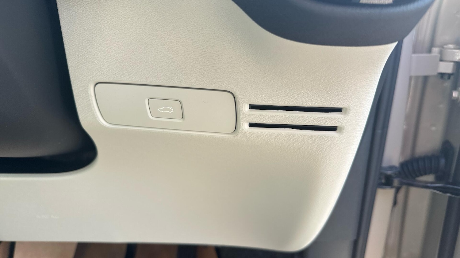 Used Volvo XC40 2025 for sale - 77331527: Photo 34