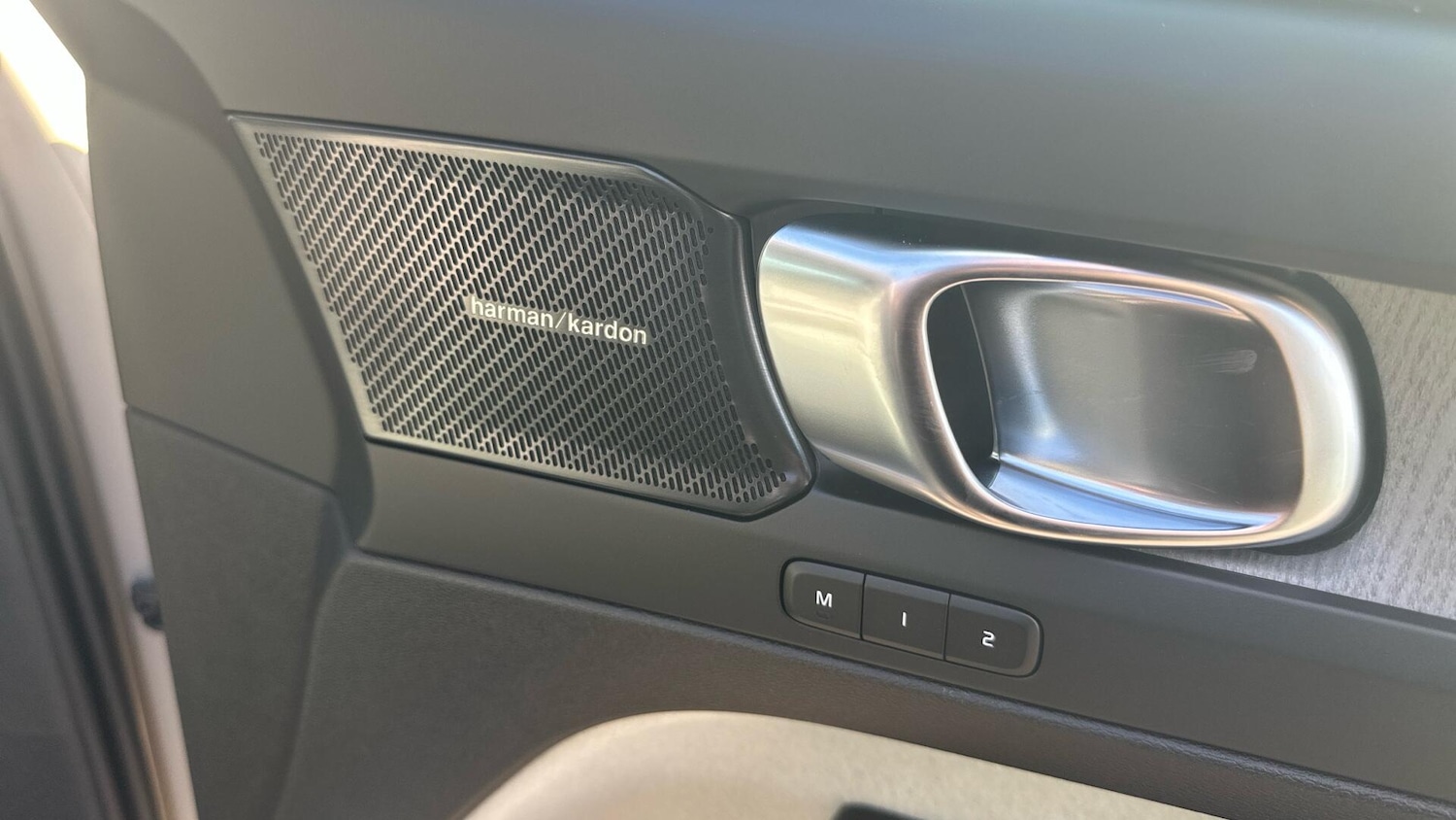 Used Volvo XC40 2025 for sale - 77331527: Photo 49