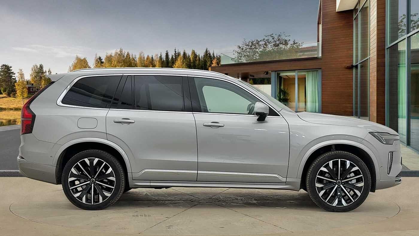 Used Volvo XC90 2025 for sale - 76592224: Photo 2